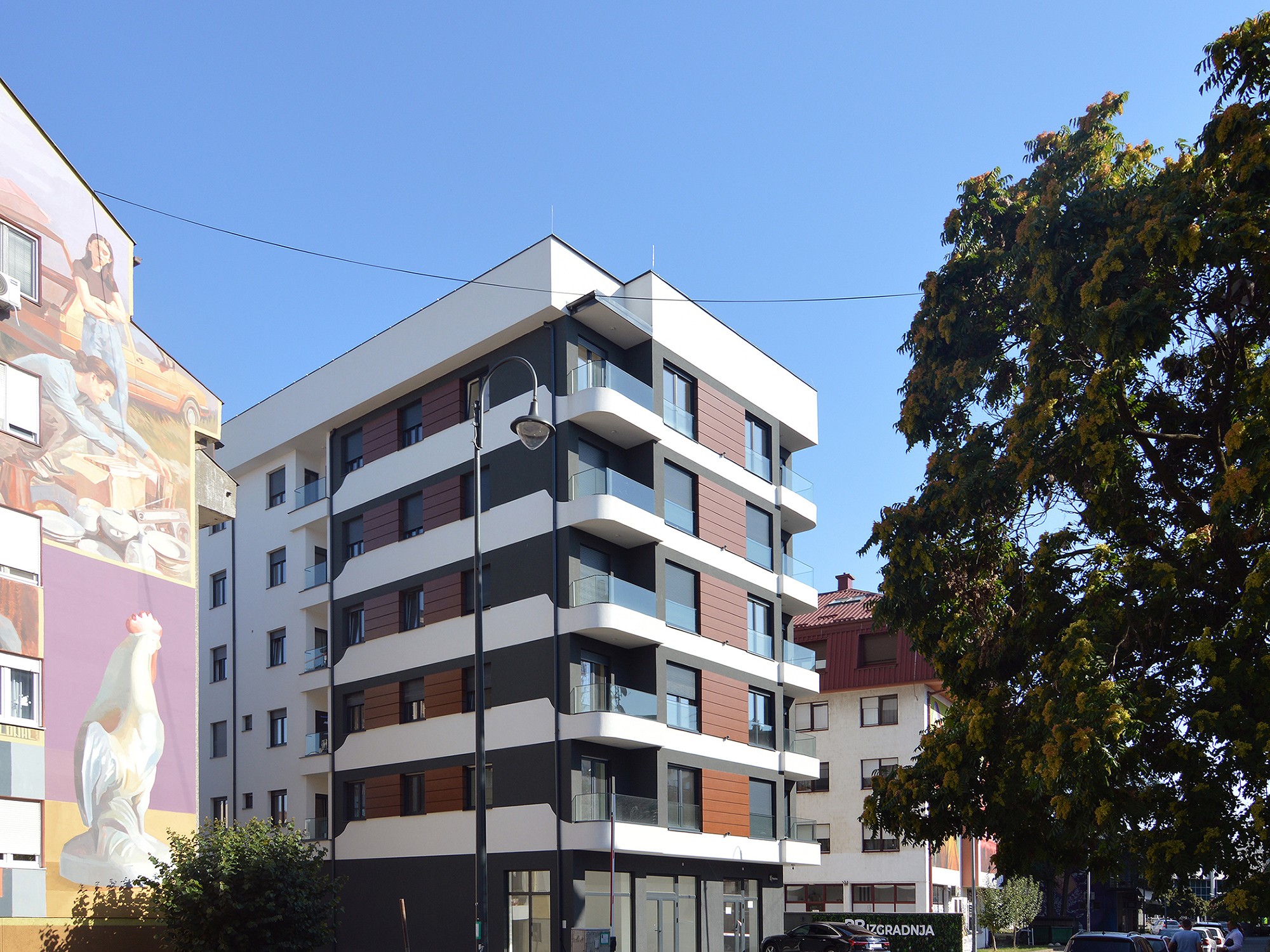 VIŠEPORODIČNI STAMBENO-POSLOVNI OBJEKAT U NJEGOŠEVOJ ULICI U BIJELJINI "RB IZGRADNJA"