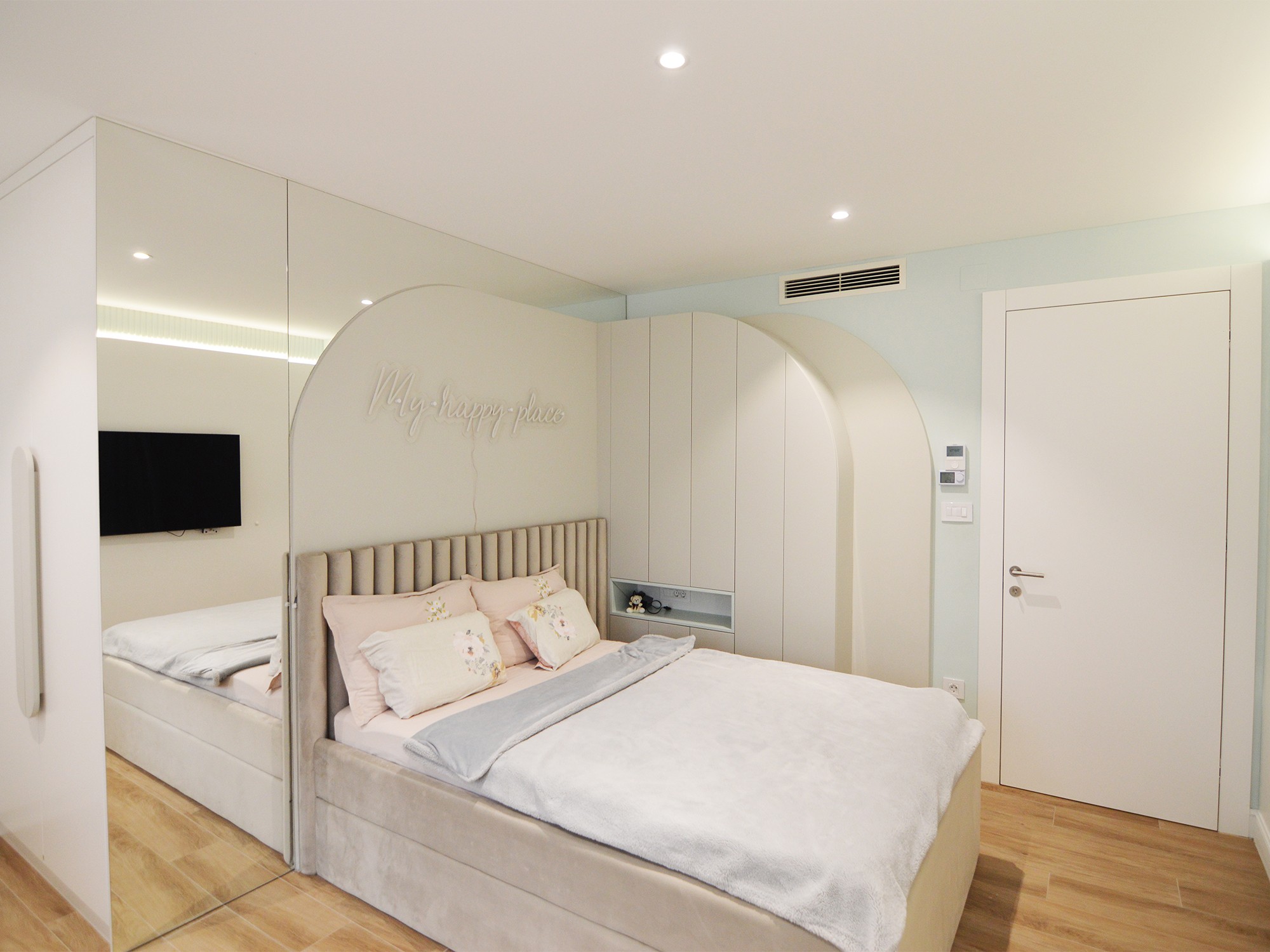 ENTERIJER STANA NOVAKOVIĆ